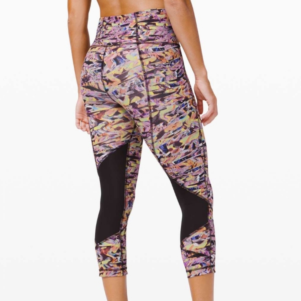 Lululemon Pace Rival Crop - Picture 2 of 5
